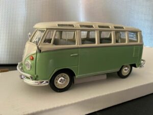 Volkswagen T1 Samba Schaal 1:24