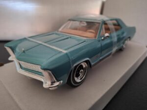 Buick Riviera 1965 Schaal 1:24