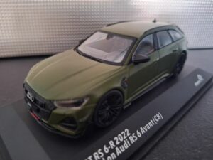 Audi RS6 Avant 2020 Schaal 1:43