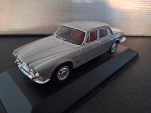 Jaguar XJ 6 Series 1 4.2 SWB Schaal 1:43