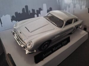 Aston Martin DB5 Schaal 1:43