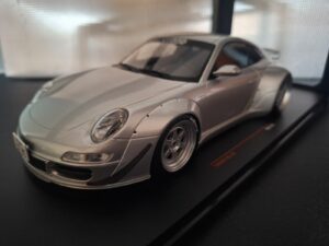 Porsche RWB 997 Schaal 1:18