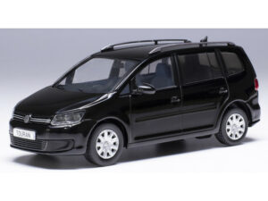 Volkswagen Touran 2010 Schaal 1:43