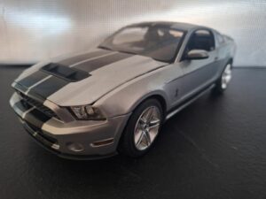 Ford Mustang Shelby GT500 2011 Schaal 1:18