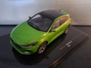 Ford Focus ST 2022 groen Schaal 1:43