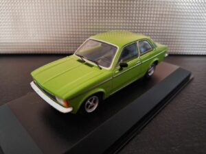 Opel Kadett C Limousine 1978 groen Schaal 1:43