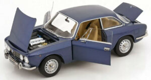 Alfa Romeo 2000 GTV 1973 Schaal 1:18