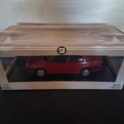 Alfa Romeo 155 1996 Schaal 1:18 - Afbeelding 4