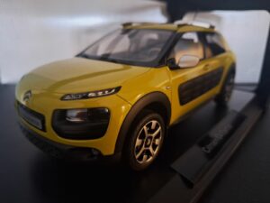 Citroën C4 Cactus 2014 Schaal 1:18