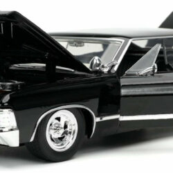 Chevrolet Impala SS Sport Sedan 1967 + Dean Winchester Schaal 1:24 - Afbeelding 4