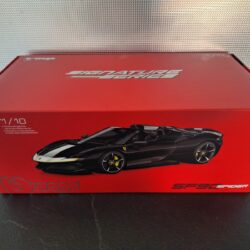 Ferrari SF90 Spider Asseto Fiorano Schaal 1:18 - Afbeelding 6